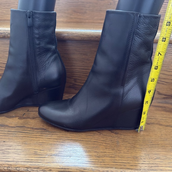Vince Wedge Bootie Black Made in Italy 8.5 - Picture 9 of 12